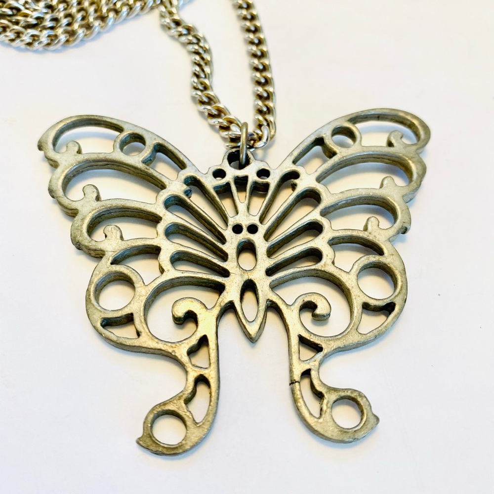 🌿 REED & BARTON©️ Pewter Butterfly Pendant